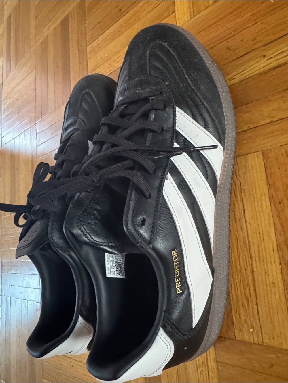Men’s Adidas Predators size 10.5